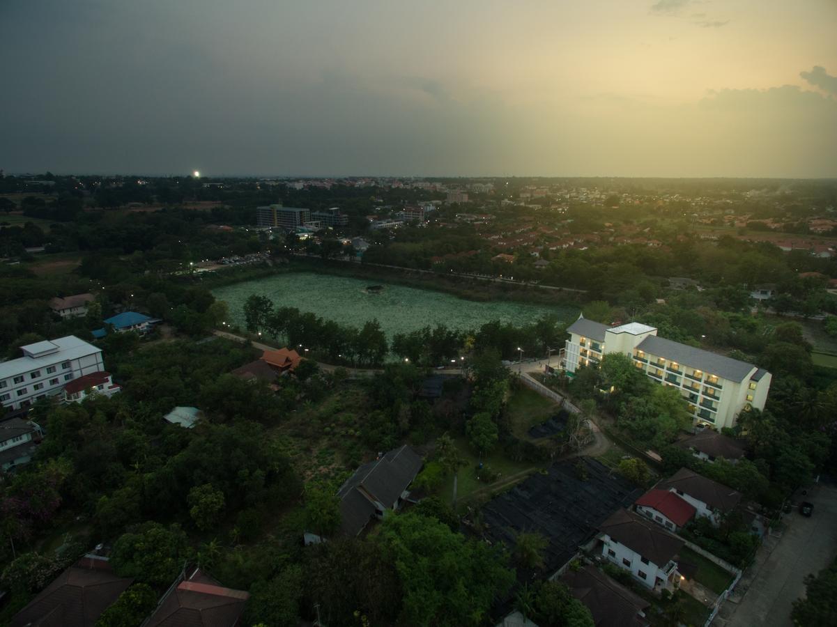 Anchan Laguna Hotel โรงแรมอัญชันลากูน่า Khon Kaen Extérieur photo